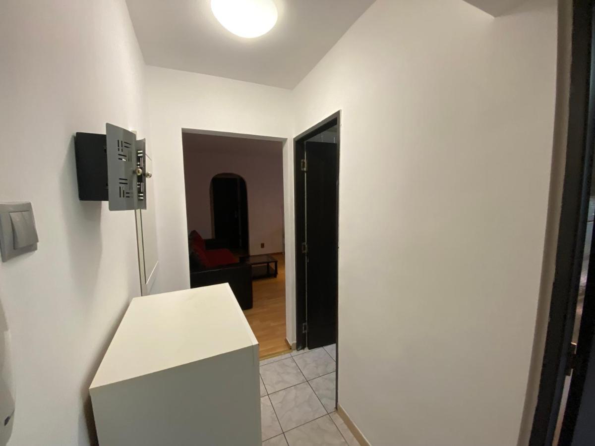 Sleep & Go Parcare Gratuita Self Check-In Appartement Boekarest Buitenkant foto